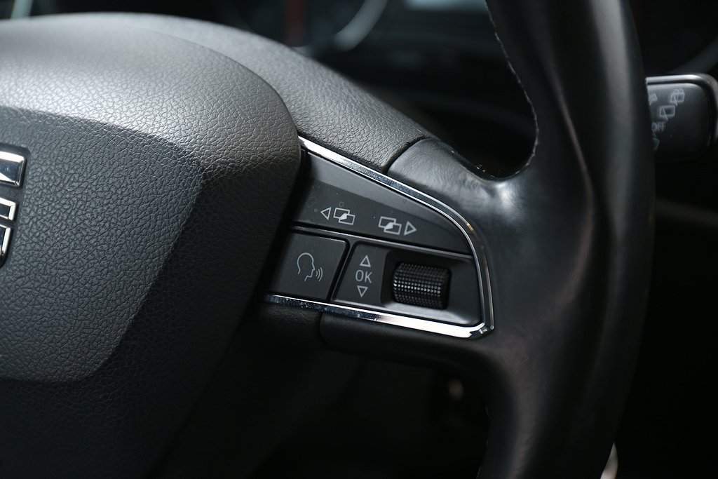 Seat Leon 1,2 TSI 110hk Style DSG 5D P-sensorer CarPlay 2016