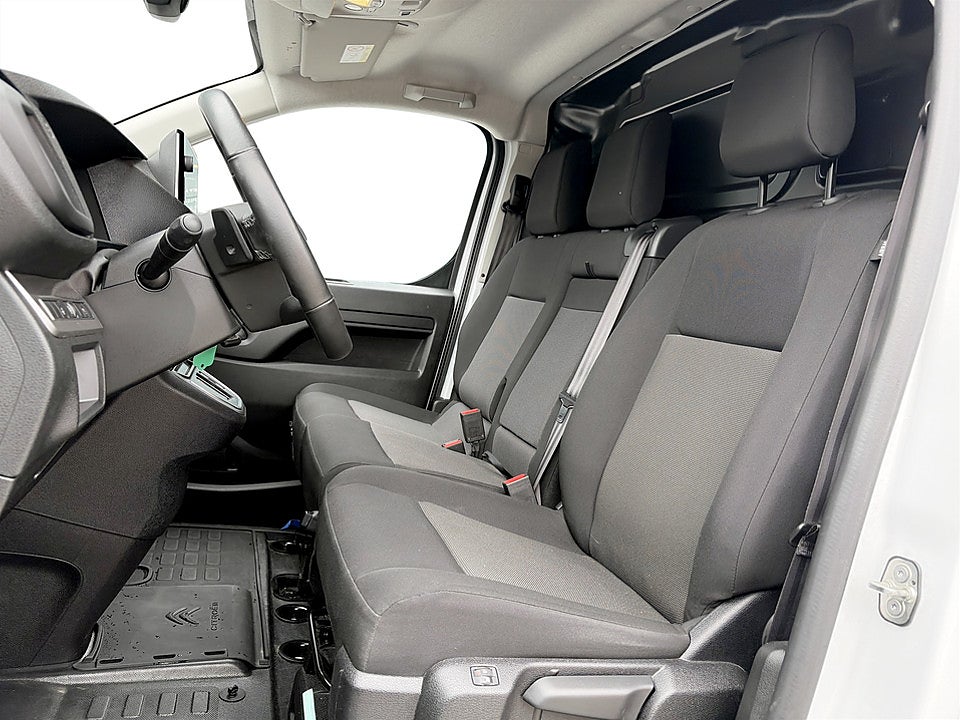 Bild på Citroën Jumpy 2.0 BHDi 145hk Aut L3 VÄRMARE DRAG B-KAMERA