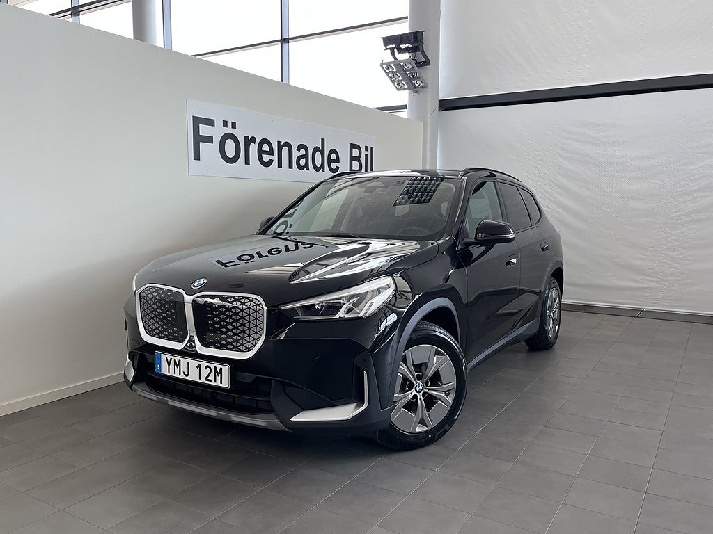 BMW iX1 xDrive30 H/K Drag Park Assist ToandeRutor 