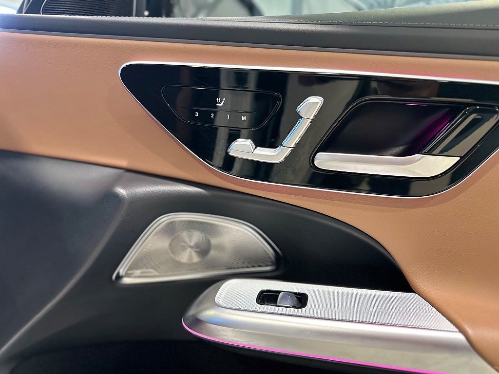Mercedes-Benz E 2024 - miniatyr 11