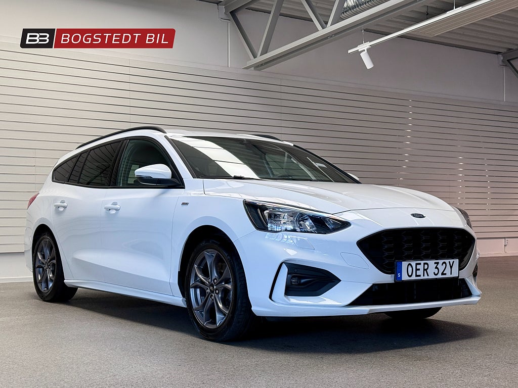 Ford Focus Active Kombi 125hk | ST-Line | Dragkrok | Backkamera