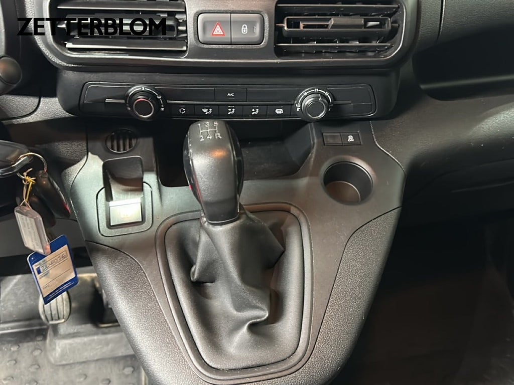 Transportbil - Skåp Citroën berlingo 14 av 17