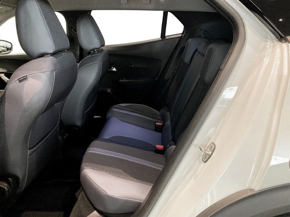 Bild på Peugeot 2008 Allure 1.2 PT 100hk KAMPANJRÄNTA 3,99%