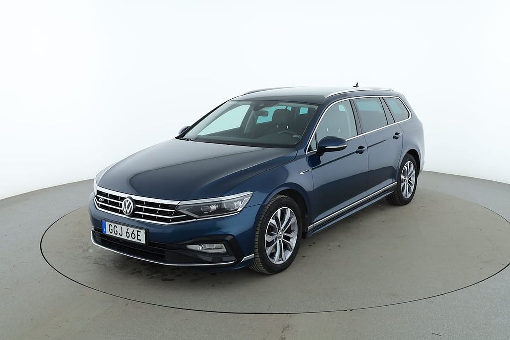 Volkswagen Passat Sportscombi 2.0 TDI R-Line / Kamera, Värmare, Drag