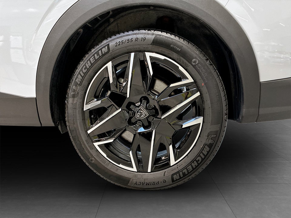 Bild på Peugeot 5008 GT Hybrid 145hk Aut 7-SITS B-KAMERA DRAG