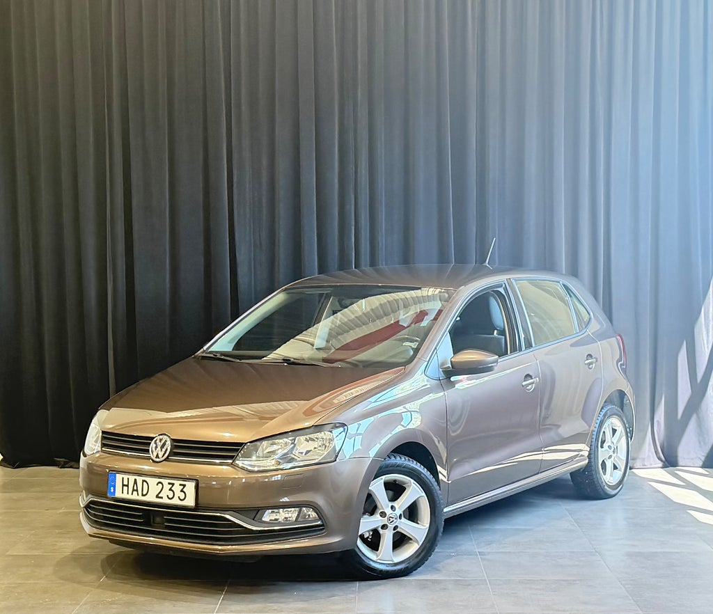 Volkswagen Polo 5-dörrar 1.2 TSI KAMERA DRAG VÄLSERVAD / VÄLSKÖTT 90HK