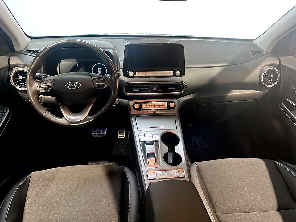 Bild på Hyundai Kona Essential 39.2 kWh 136hk Aut - B-KAMERA, CARPLAY