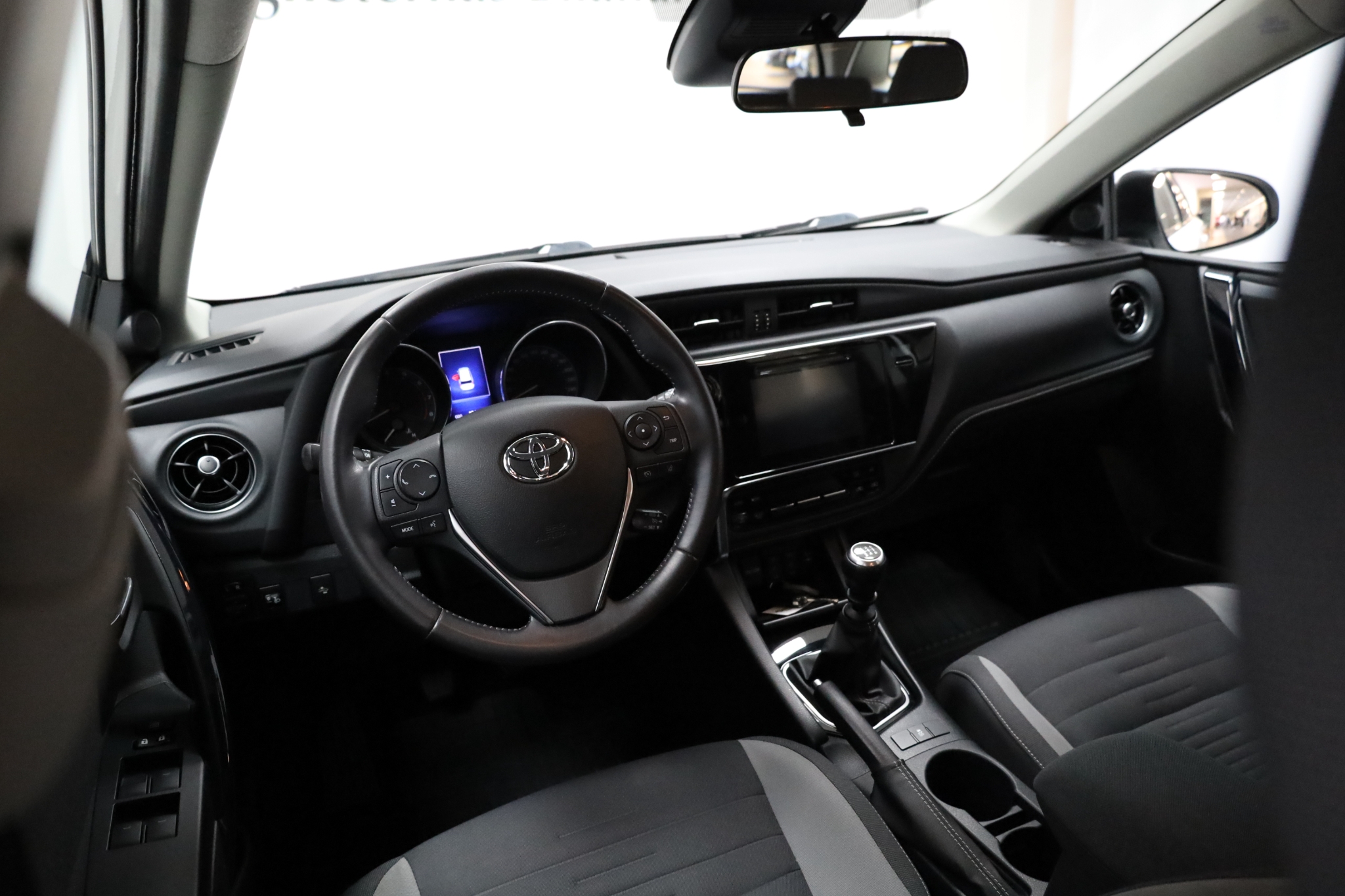 Toyota Auris 2015, kuva 3/10