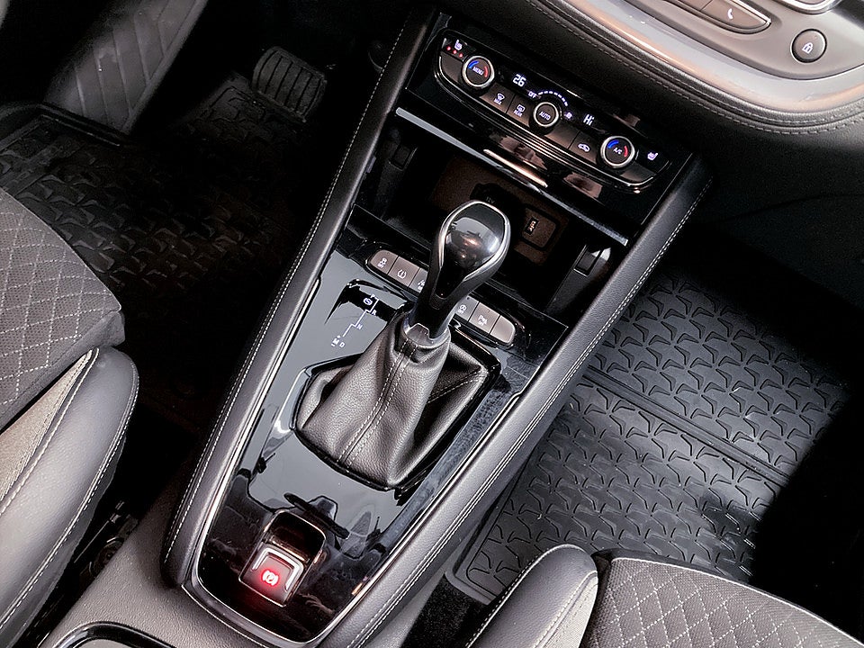 Bild på Opel Grandland X Design Line 1.2 Turbo 130hk Aut KAMPANJRÄNTA 3,99%