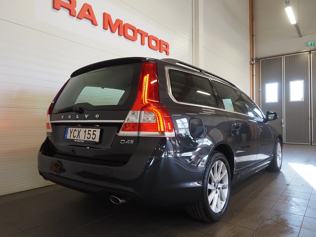 Volvo V70 D4 Classic Momentum D-Värm PDC Adaptiv Farthållare 2016