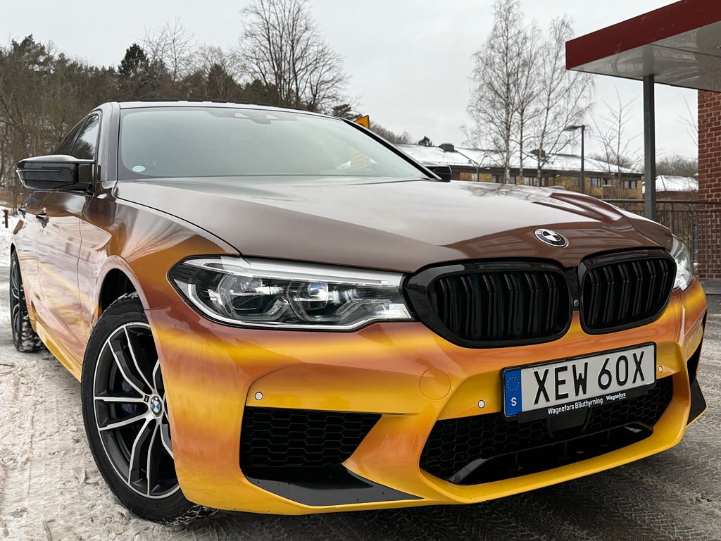 BMW 530e xDrive iPerformance M-Sport252HK Drag Pano Navi 