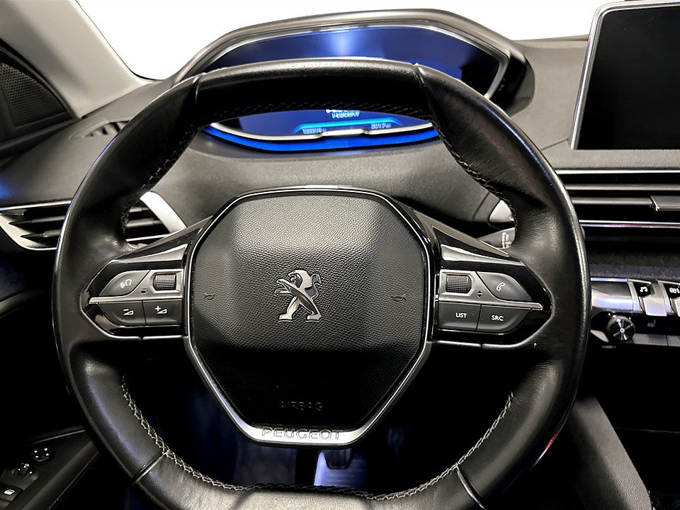 Bild på Peugeot 3008 Allure 1.2 PT PDC-SENSORER CARPLAY 130hk