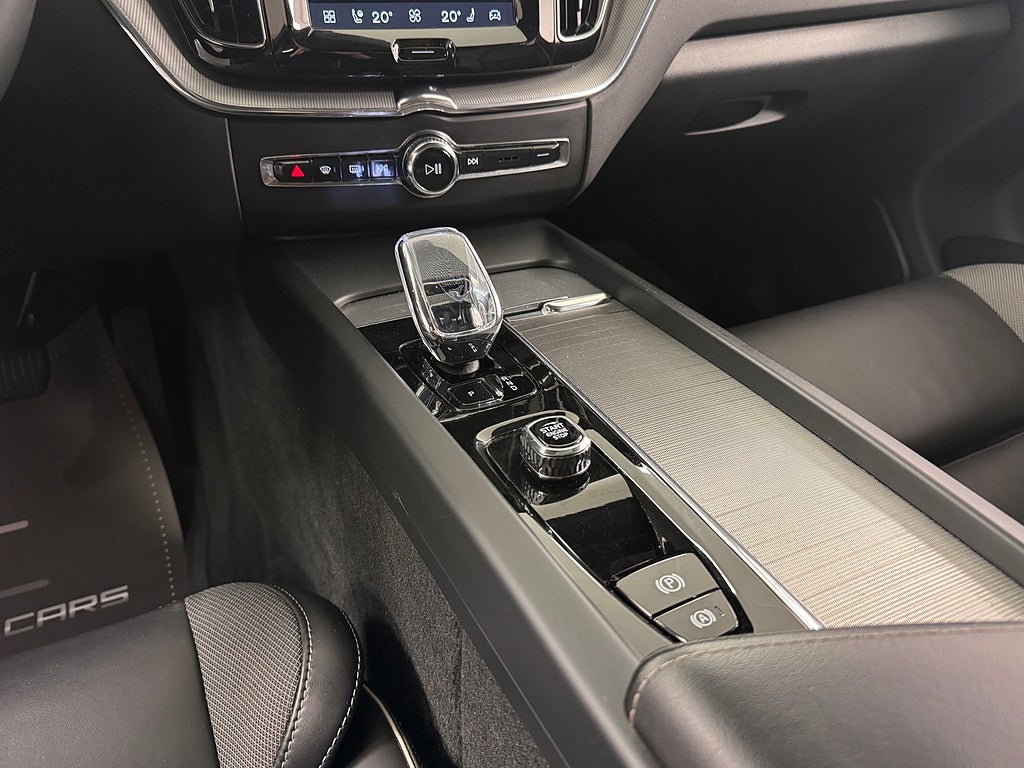 Volvo XC60 Recharge T8 AWD Polestar Engineered Pano Fullutr bild 5