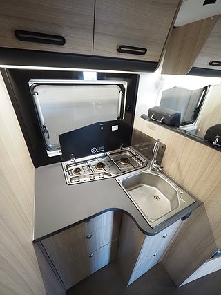 Husbil-halvintegrerad Sun Living S 75 SC 13 av 21