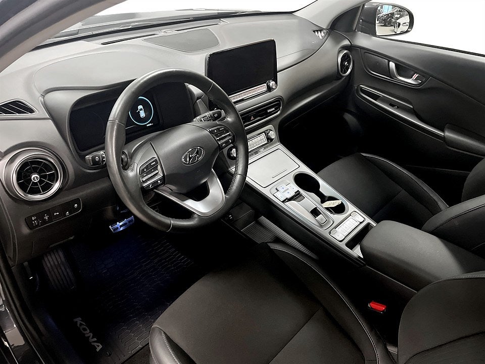 Bild på Hyundai Kona EV Essential 64 kwh 204hk Aut - B-KAMERA, KRELL