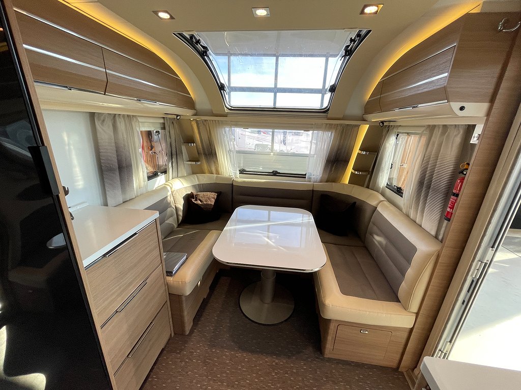 Adria Adora 542 UL / ALDE / Långbädd / Markis /  - Adria
