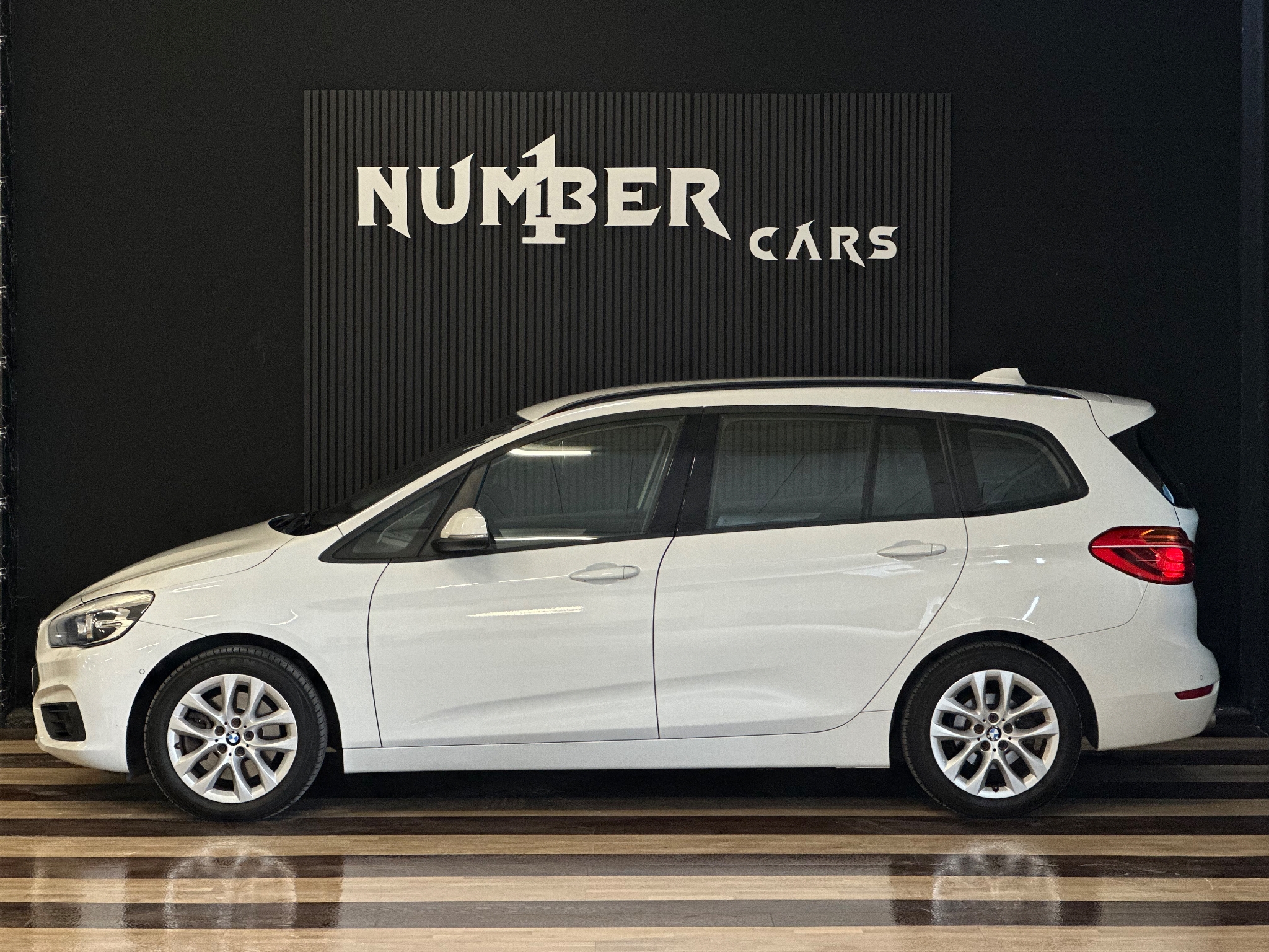 BMW 220 i Gran Tourer Advantage Euro 6 2016, bild 3/51