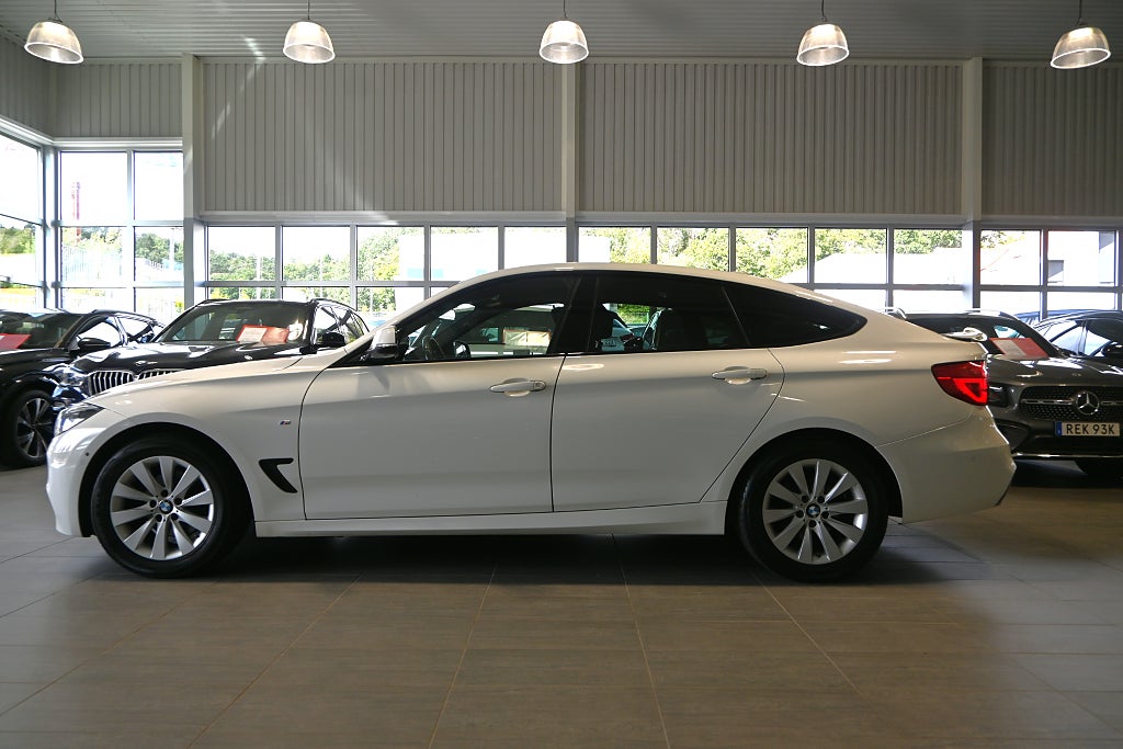 BMW 320D 2018 - miniatyr 2