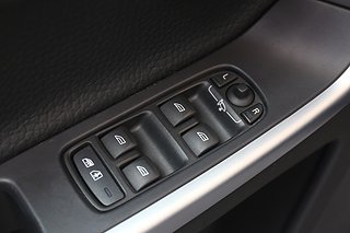 SUV Volvo XC60 13 av 25