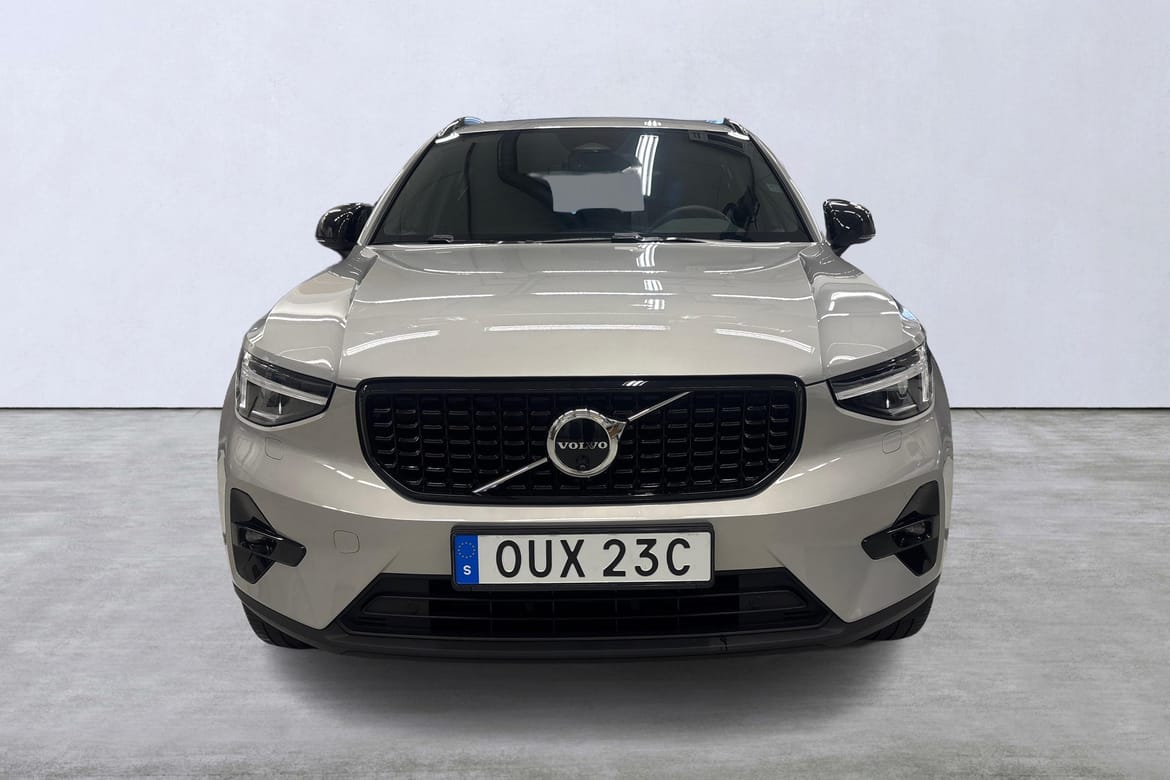Volvo XC40 B3 FWD Bensin Plus Dark 2025, bild 7/10