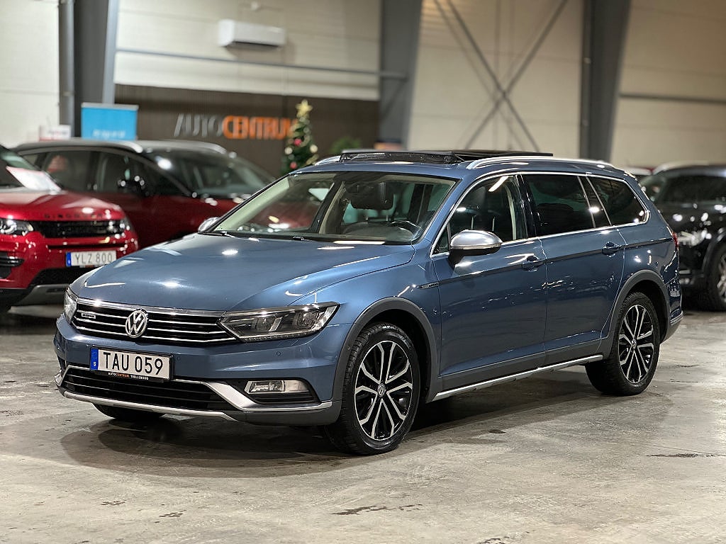 Volkswagen Passat Alltrack 2.0 TDI 4Motion Pano B-Kamera Drag 240hk