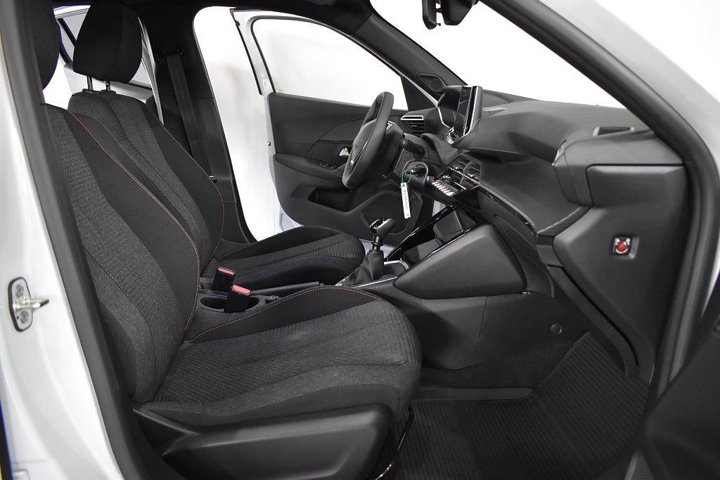 Peugeot 2008 1.2 PureTech 100 Manuell, 100hk, 2025