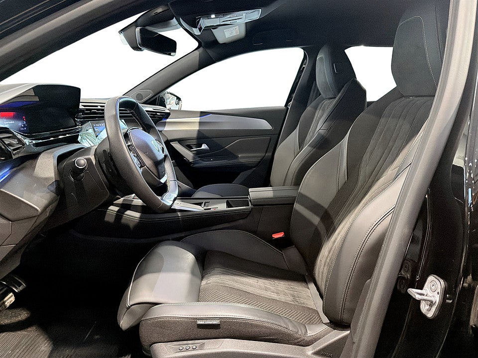 Bild på Peugeot 408 GT 1.2 PT 130hk Aut 360-KAMERA ALCANTARA