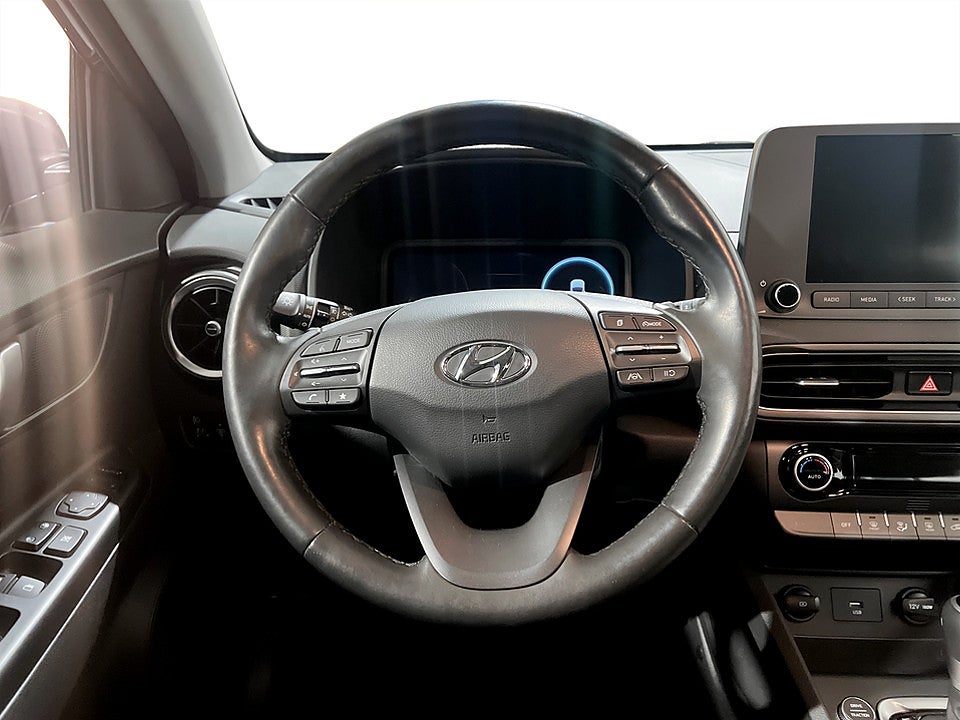 Bild på Hyundai Kona Essential 1.0 T-GDI 120hk Aut B-KAMERA CARPLAY