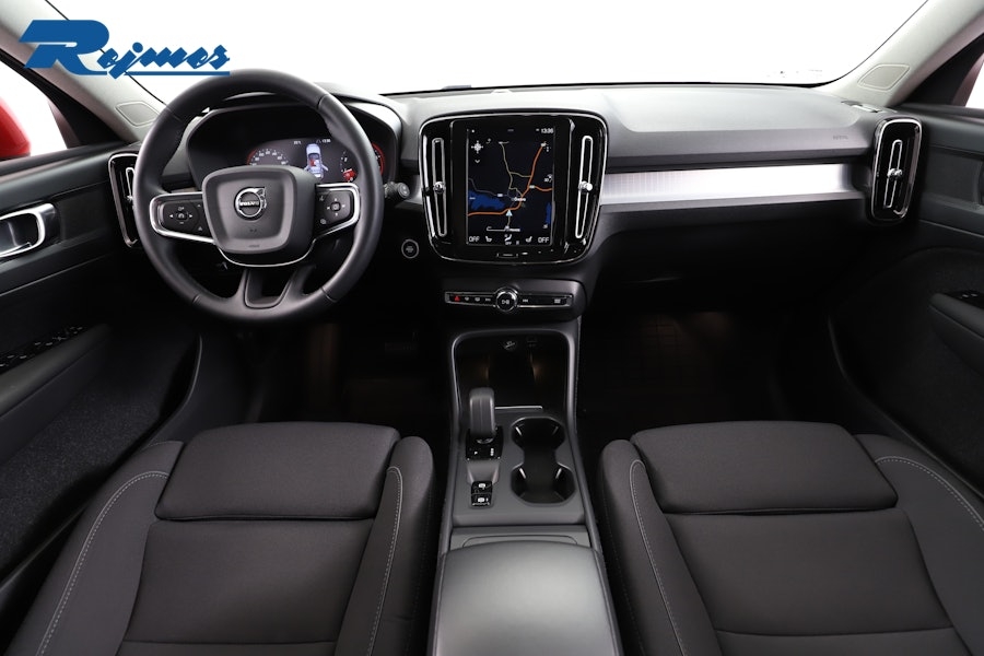 Volvo XC40 B4 II AWD Bensin MomAdv 2022, kuva 2/57