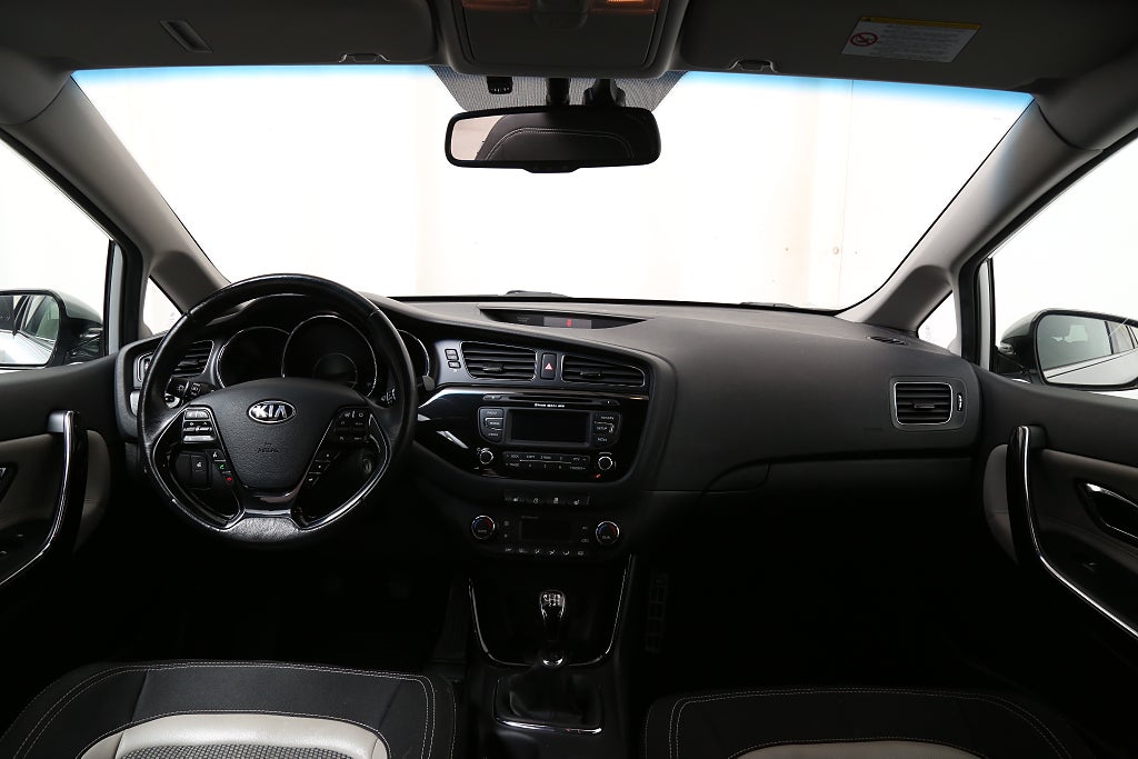 Kia Ceed cee'd_sw 1,6 CRDi 128hk Komfort Motorv Drag 2013