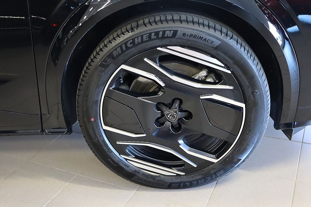 Bild på Peugeot E-5008 GT 214hk Aut - 7-SITS, 360-KAMERA, RATTVÄRME