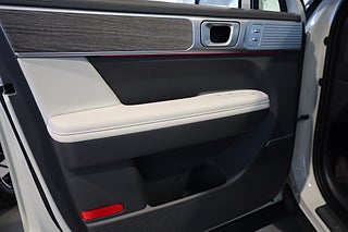SUV Hyundai Santa Fe 21 av 33