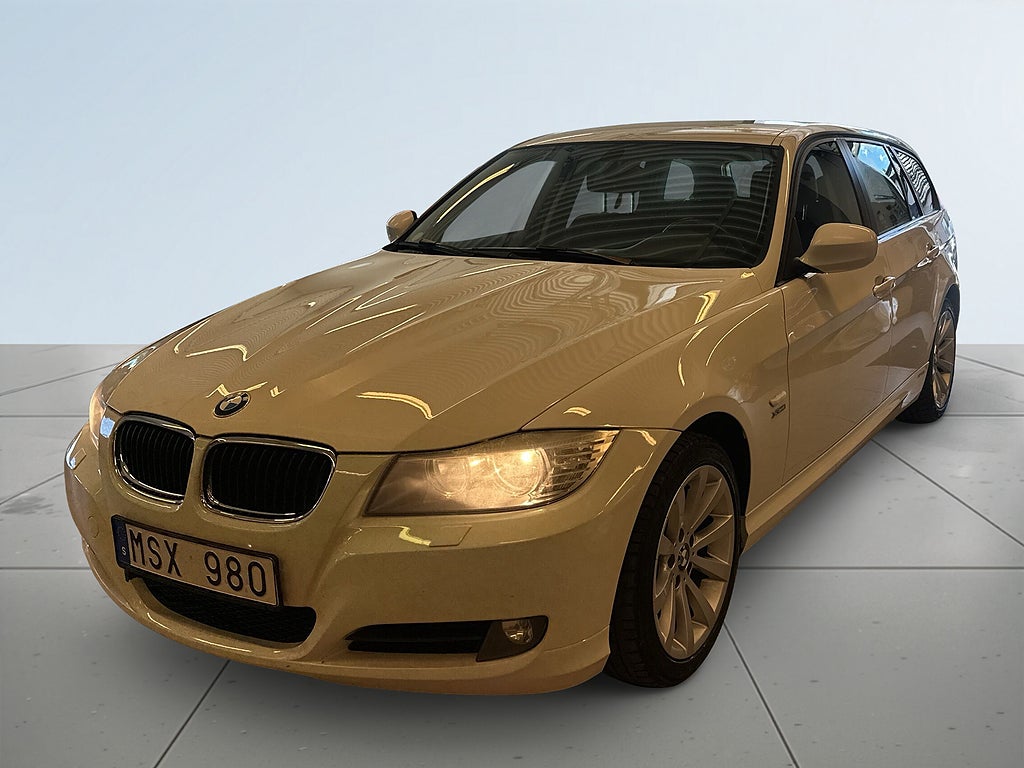 BMW 320D xDrive Touring Sov-däck/MoK-värm/Drag/Kamkedja/2Brukare