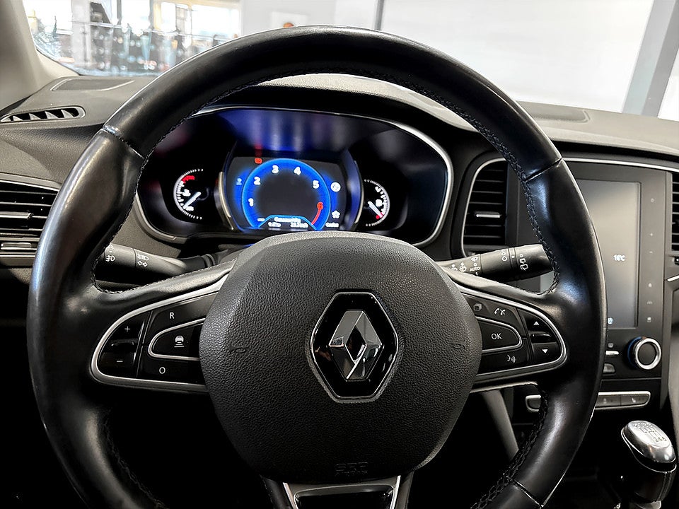 Bild på Renault Mégane Sport Tourer 1.2 TCe 132hk BOSE BACKSENSORER 