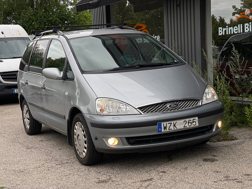 Ford Galaxy 2.3 SelectShift 7 sits Automat