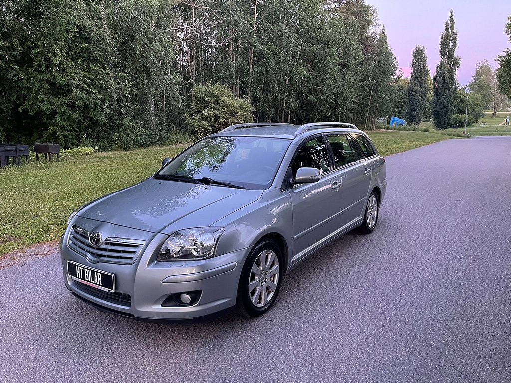 Toyota Avensis Kombi 2.0 D-4 VVT-i Euro 4 * Reserverad *