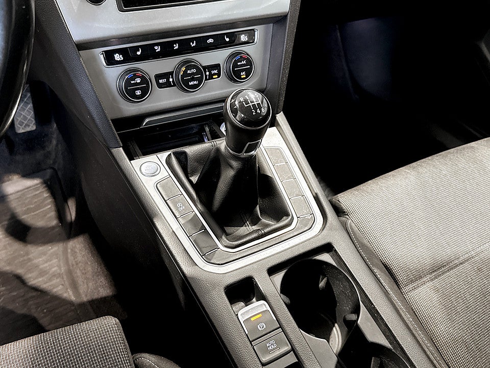Bild på Volkswagen Passat Base Sportscombi 1.4 TSI 150hk BACKKAMERA