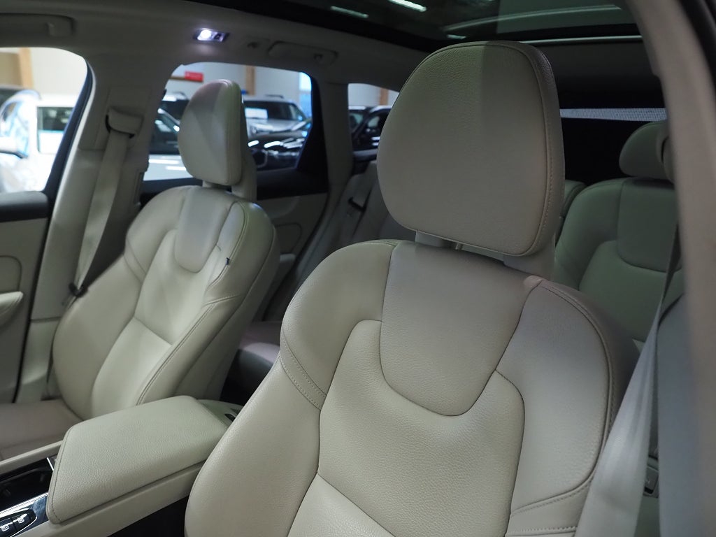 Volvo XC60 D5 AWD Geartronic Inscription Polestar Pano Skinn Navi