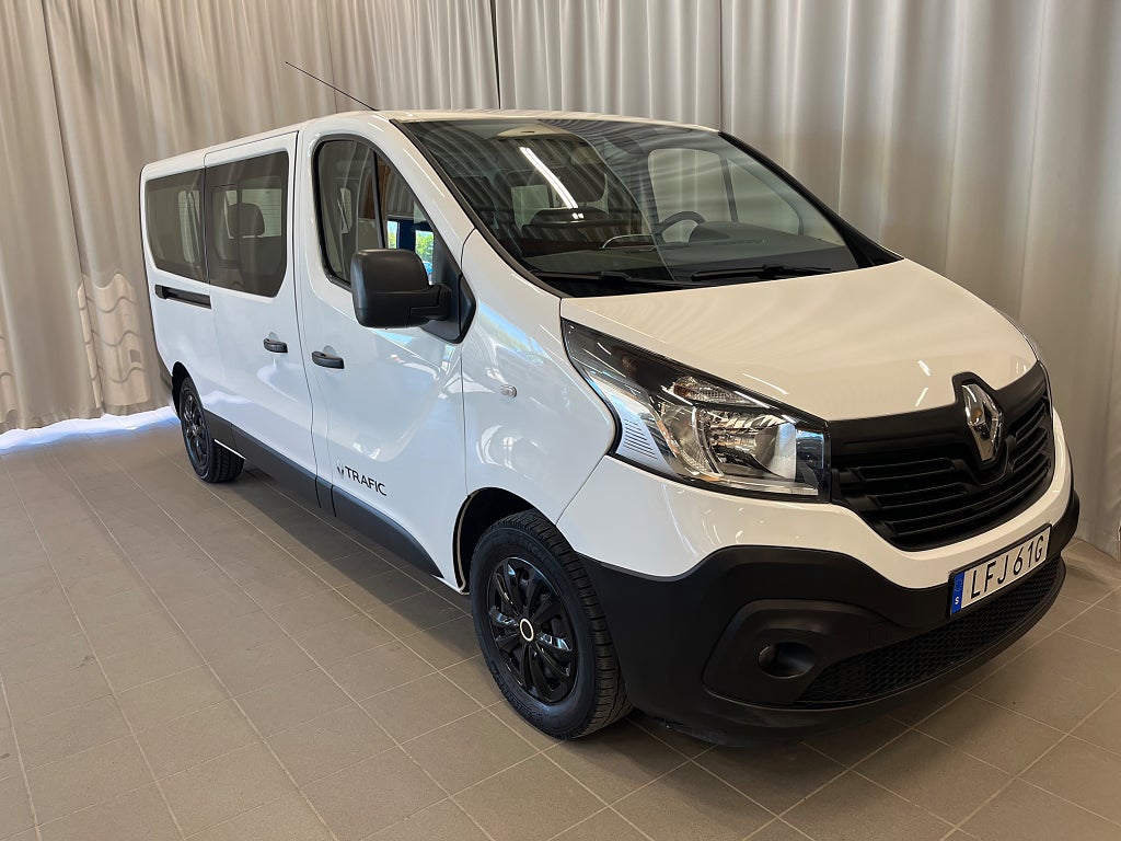 Renault Trafic Buss 2,7t 1,6dci 120hk 9-sits thumbnail