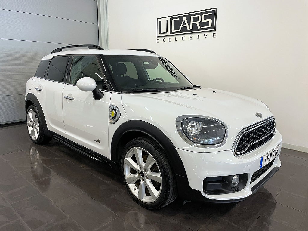 MINI Countryman Cooper SE ALL4 Pepper 224hk | Navi | Komfortpaket