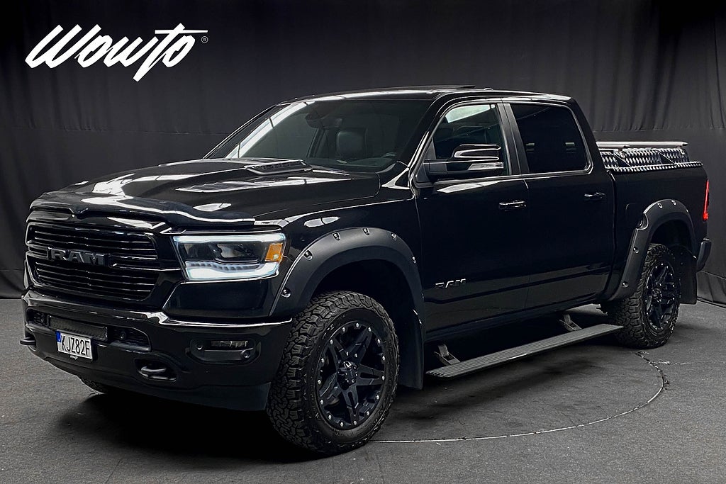 Dodge RAM 1500 Crew Cab 5.7 V8 Laramie Night Edt /Moms