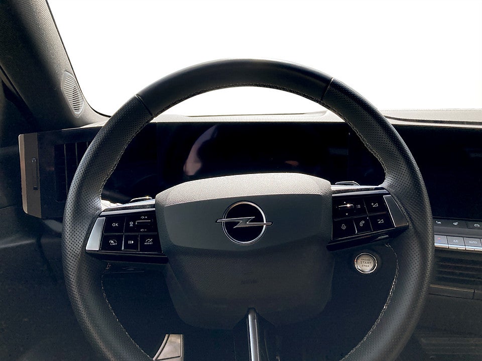 Bild på Opel Astra ST GS 1.2 PT 130hk Aut B-KAMERA CARPLAY