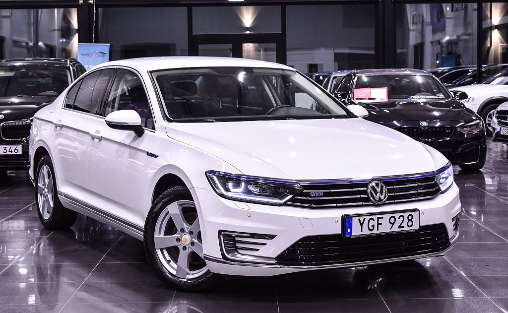 Volkswagen Passat GTE 1.4 TSI ACT DSG Sequential, 218hp, 2017
