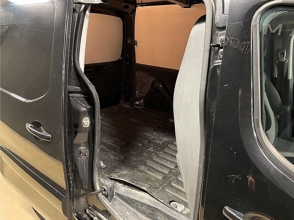 Bild på Peugeot Partner 1.6 BHDi 100hk EGS Aut L1 - NYSERVAD