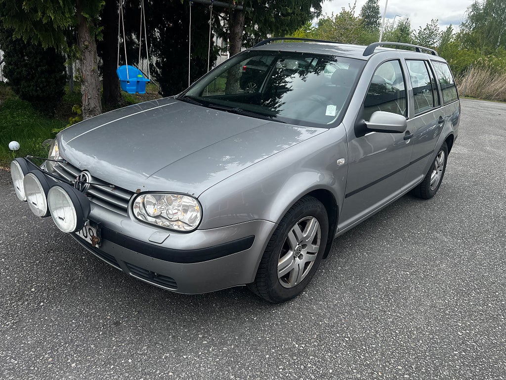 Volkswagen Golf Variant 1.6 Basis 