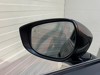 Halvkombi Mazda CX-30 10 av 20