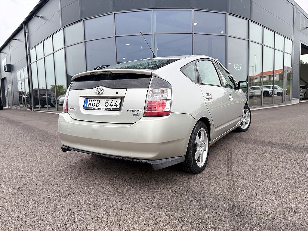 Toyota Prius 1.5 VVT-i CVT 112hk / Navigation