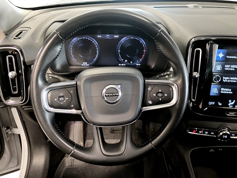 Bild på Volvo XC40 Momentum D3 150k Aut B-KAMERA RATTVÄRME