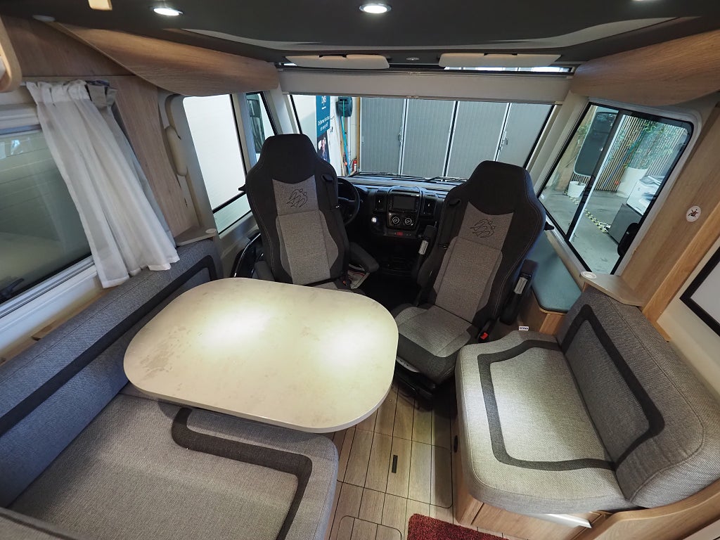 Knaus Sky I 700 LX Queenbädd Automat Markis Stort garage 3850kg 2018