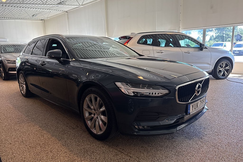 Volvo V90 D4 AWD Geartronic Momentum Kamera Drag Värmare Navi miniatyr 2